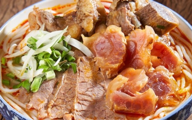 Bún Bò Thuỷ - Lạc Long Quân