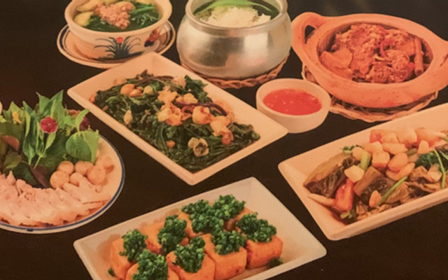 Hidden Charm - Xuân Thuỷ