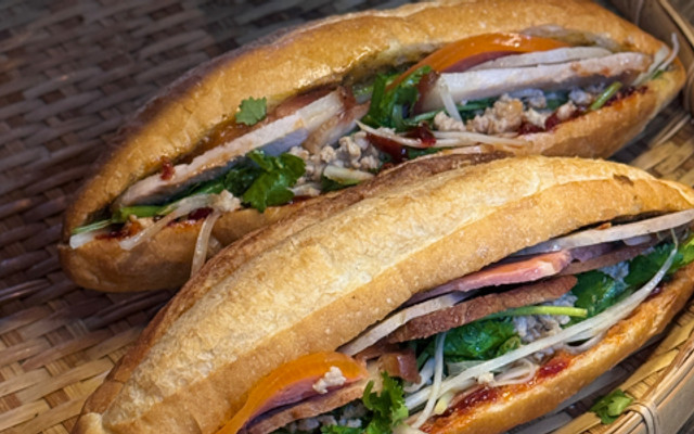 Bánh Mì An Hội An - 410B Lê Văn Lương