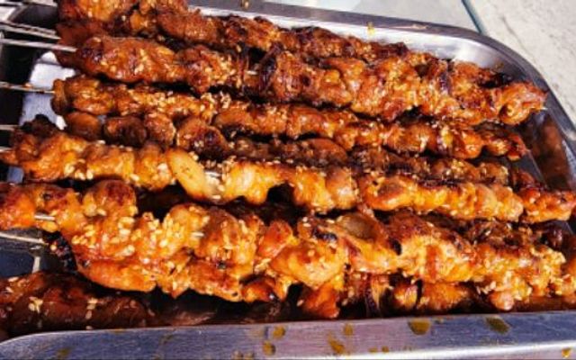 Bún Thịt Nướng, Gỏi Cuốn & Bún Xào Chay A Lưu