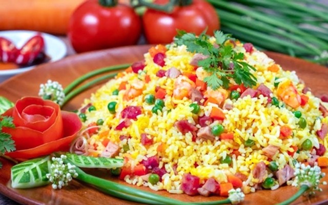 Cơm Chiên Ngọc Bích - Mì Trộn Bò, Mì Xào Bò & Nui Xào Bò