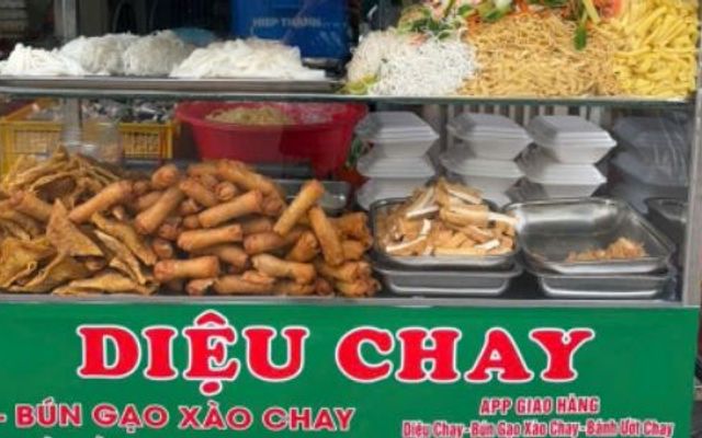 Diệu Bún Gạo Xào Chay & Bánh Uớt Chay