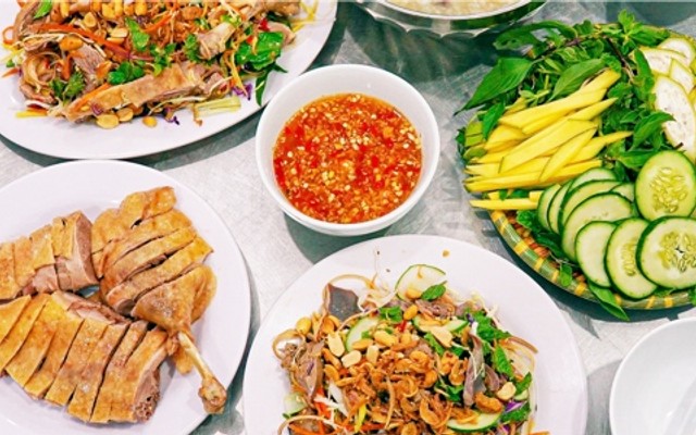 Cháo Vịt Ông Chủ Nhỏ - Âu Cơ