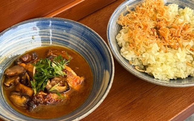 Tiệm Xôi Cháo Đổ - Xôi Mặn & Cháo Sườn