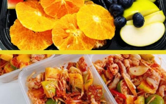 Ăn Vặt Mẫn Mẫn - Chân Gà Sốt Thái & Trái Cây Gọt Sẵn - Quang Trung