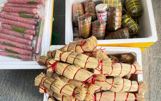 CĂN BẾP NHỎ MIỀN TRUNG - Tré Trộn - Nguyễn Văn Quá