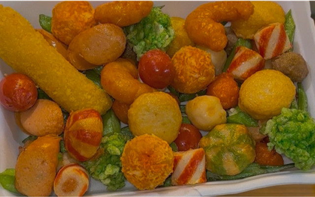 “Chúng Mình Trong Hẻm” - Trà Sữa Full Topping