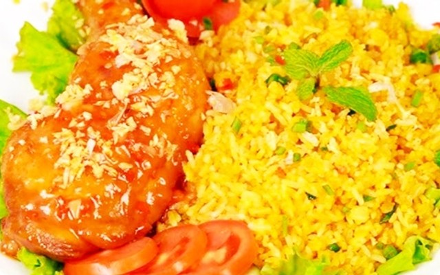 Cơm Gà Xối Mỡ 77 - Đường 11