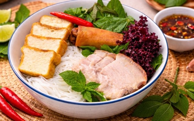 Lala Food - Bún Nước Tương