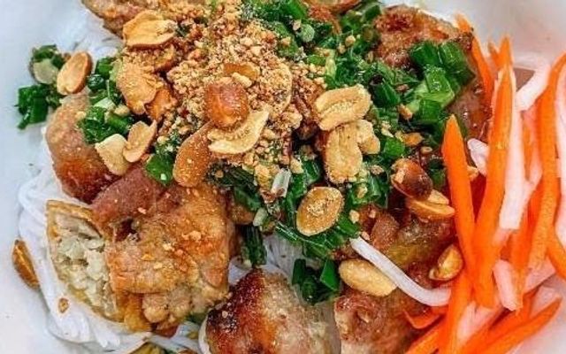 Quán Chuẩn - Bún Thịt Kim Tiền & Bánh Hỏi Nem Nướng