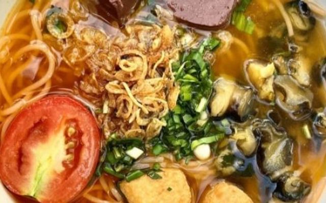 Trang Hoàng - Cơm Tấm & Bò Kho Bánh Mì - Dương Bạch Mai