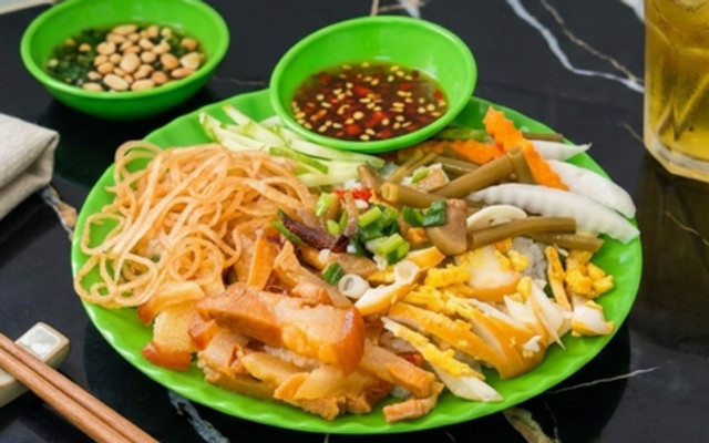 Cơm Tấm Long Xuyên Út Cưng - Đường 10
