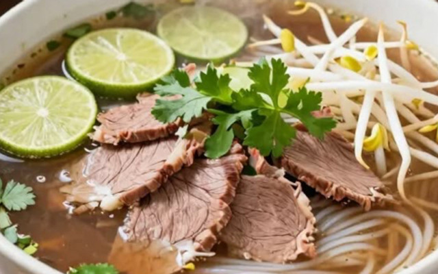 Cà Phê, Thức Ăn Sáng & Cơm Trưa - 240B Vườn Lài