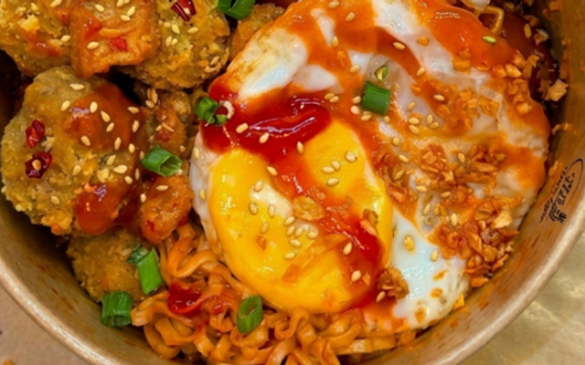 Mea - Bánh Tráng & Mì Trộn Tóp Mỡ