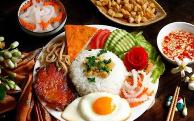 Cơm Tấm - Bé Bun