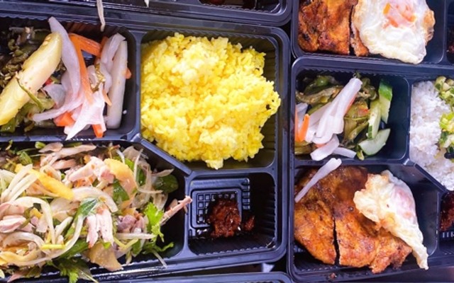 Cơm Gà Ly (Chuyên Cơm Gà Ta, Cơm Tấm & Gân Kiệu)