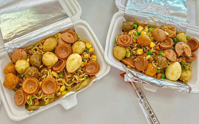 Ăn Vặt Hín - Mì Indomie - Chợ Hàng Mới