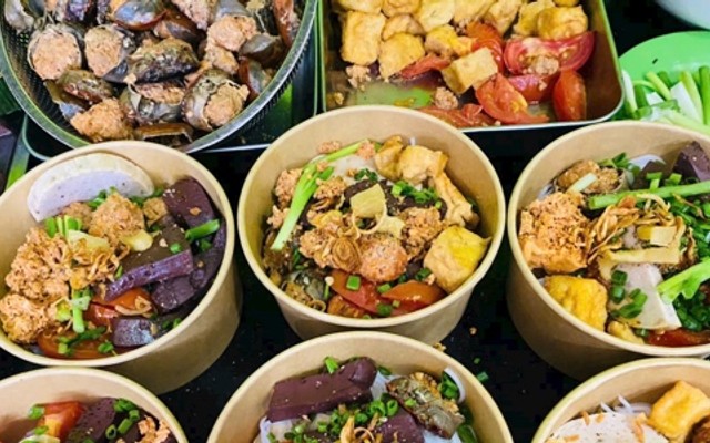 Cô Na Food - Bún Riêu Cua & Bánh Mì Xíu Mại Chấm - Nguyễn Khuyến