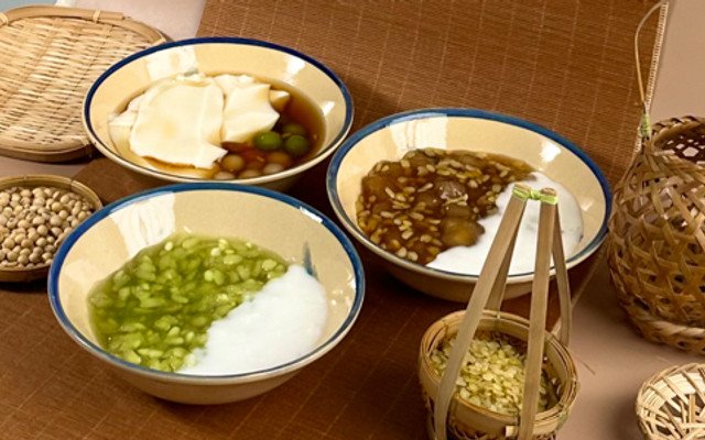 Bếp Nhà Thuý - Chè Truyền Thống, Chè Hiện Đại & Bánh Tráng Trộn