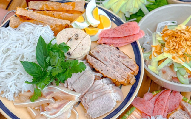 Bún Mắm Nêm Bà Thơ