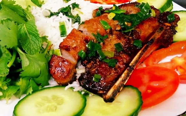 CƠM TẤM QUỲNH
