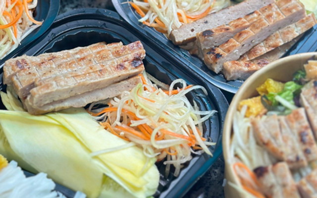 Nem Nướng Tráng Béo