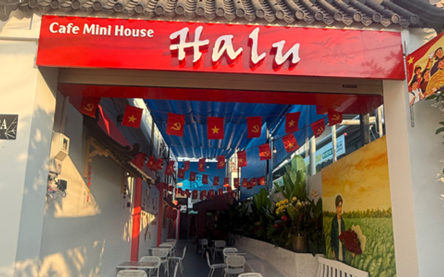 Cà Phê Ăn Sáng HALU - Bò Kho, Xíu Mại & Bò Beefsteak