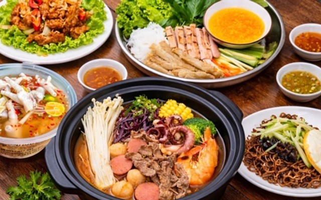 Chân Gà Dzô Dzô - Mì Cay, Nem Nướng & Cá Viên Chiên - Trường Chinh