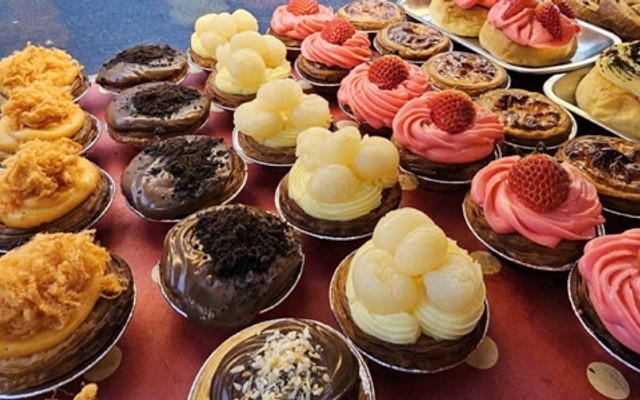 Ông Già Bán Bánh