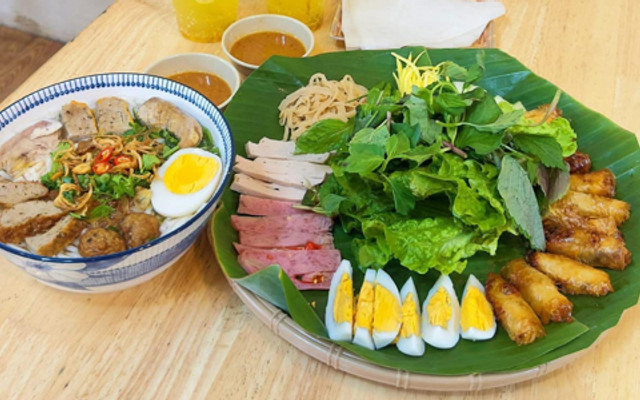 Cái Tiệm Phan Thiết - Bánh Canh Chả Cá & Chả Cuốn Cá Trích - Phan Trung
