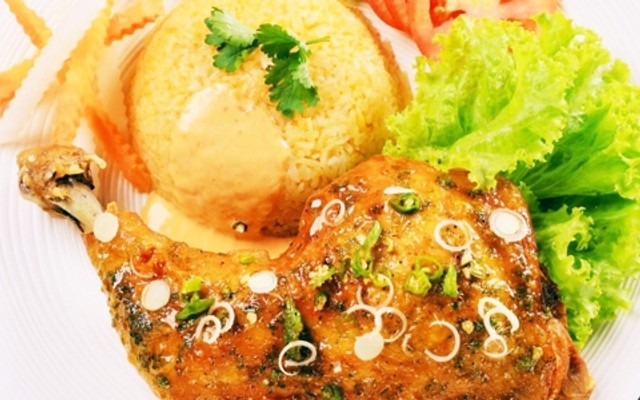 Cơm Gà Xối Mỡ Hường