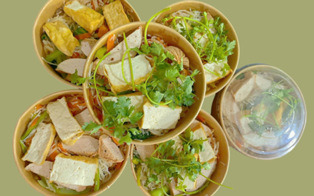 Long - Bánh Mì Chay & Bún Chay