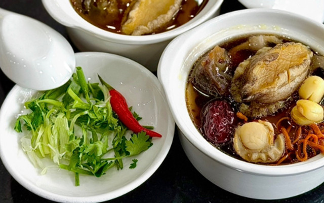 Bếp Cô Thương Gà Ác Tiềm Thuốc Bắc