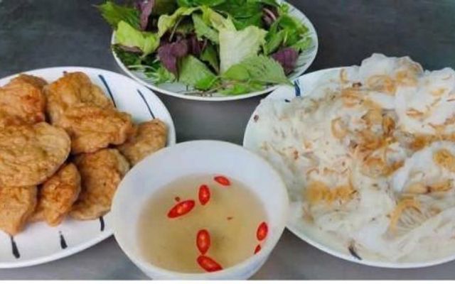 Bánh Cuốn Gia Truyền Bà Thấu Hải Dương