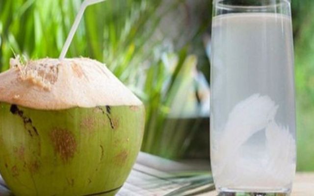 Nước Dừa Tươi - Lý Thông