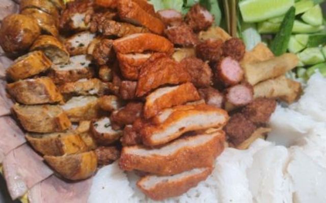 Bún Đậu & Gà Ủ Muối - MG