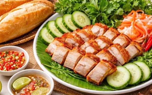 Bánh Mì & Bánh Hỏi Heo Quay - A Tài