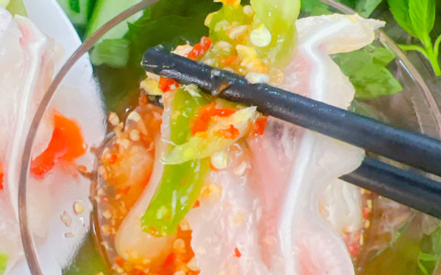 Ăn Vặt Lyn Lyn - Lê Hồng Phong