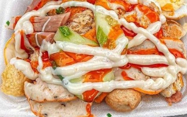 Trà Sữa, Bánh Mì & Mì Trộn - Cậu Tí