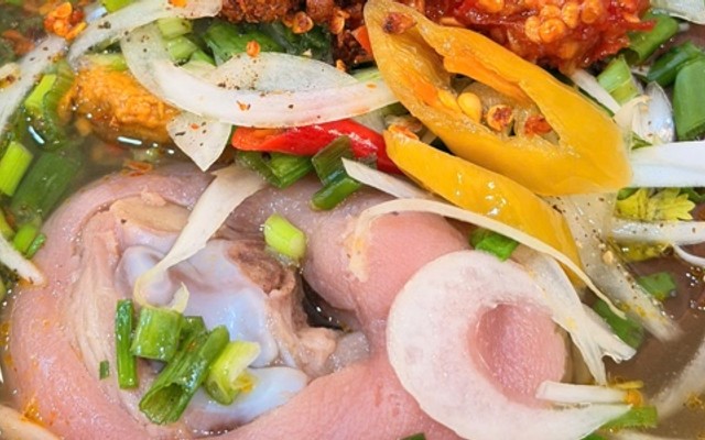 Bún Bò Huế Út Tâm