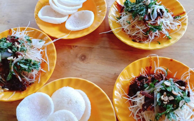 Măm Măm Quán - Chân Gà Sốt Thái, Mì Trộn Indomie & Đồ Ăn Vặt - Ngõ 33 Phú Mỹ