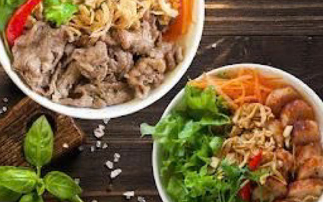 Vua Bún Trộn - Bún Trộn Thịt Nướng & Bún Trộn Heo Quay