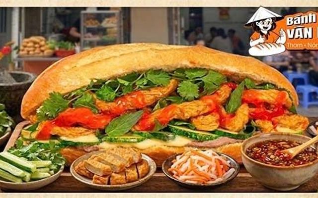 Bánh Mì Chả Cá Huế - Bánh Mì Vân Mập - 318 Phan Bội Châu