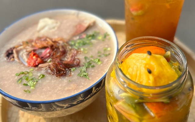Ngọc Hiền: Cháo Lòng, Nước Ép & CF Pha Máy