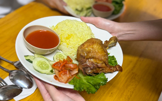 Cơm Gà 68 - Mỳ Gà Tần Phong Vân