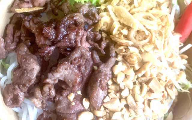 Bún Bò Nam Bộ Quỳnh Anh - Tôn Thất Tùng