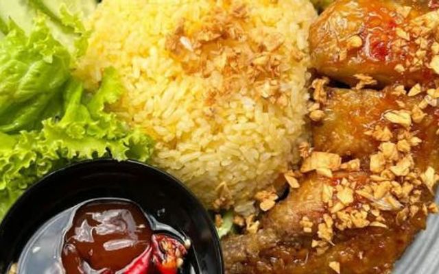 Cơm Gà Xối Mỡ Chí Thiện