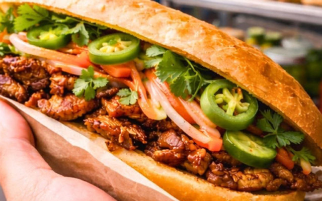Bánh Mì Thịt Nướng Sài Gòn