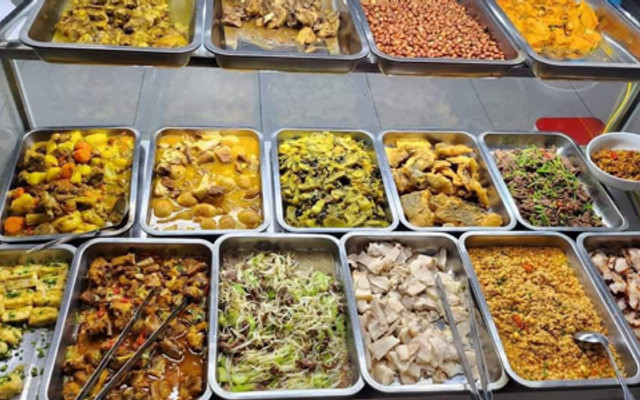Cơm Bình Dân Văn Phòng Anh Trường