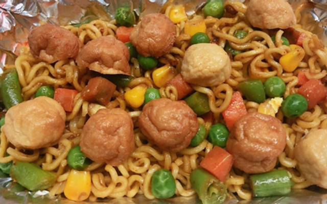 Bếp Cô Loan Béo Phúc Tân - Mỳ Trộn Indomie & Đồ Ăn Vặt